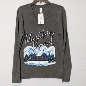 Women's AUGUST BLEU Gray Long Sleeved Graphic T-Shirt; Skiing; Size S